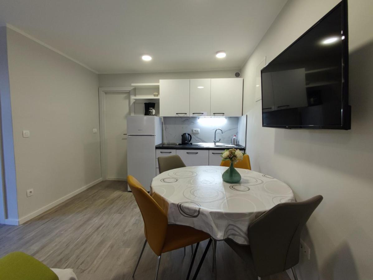 Apartments Ivancic ミミツェ エクステリア 写真
