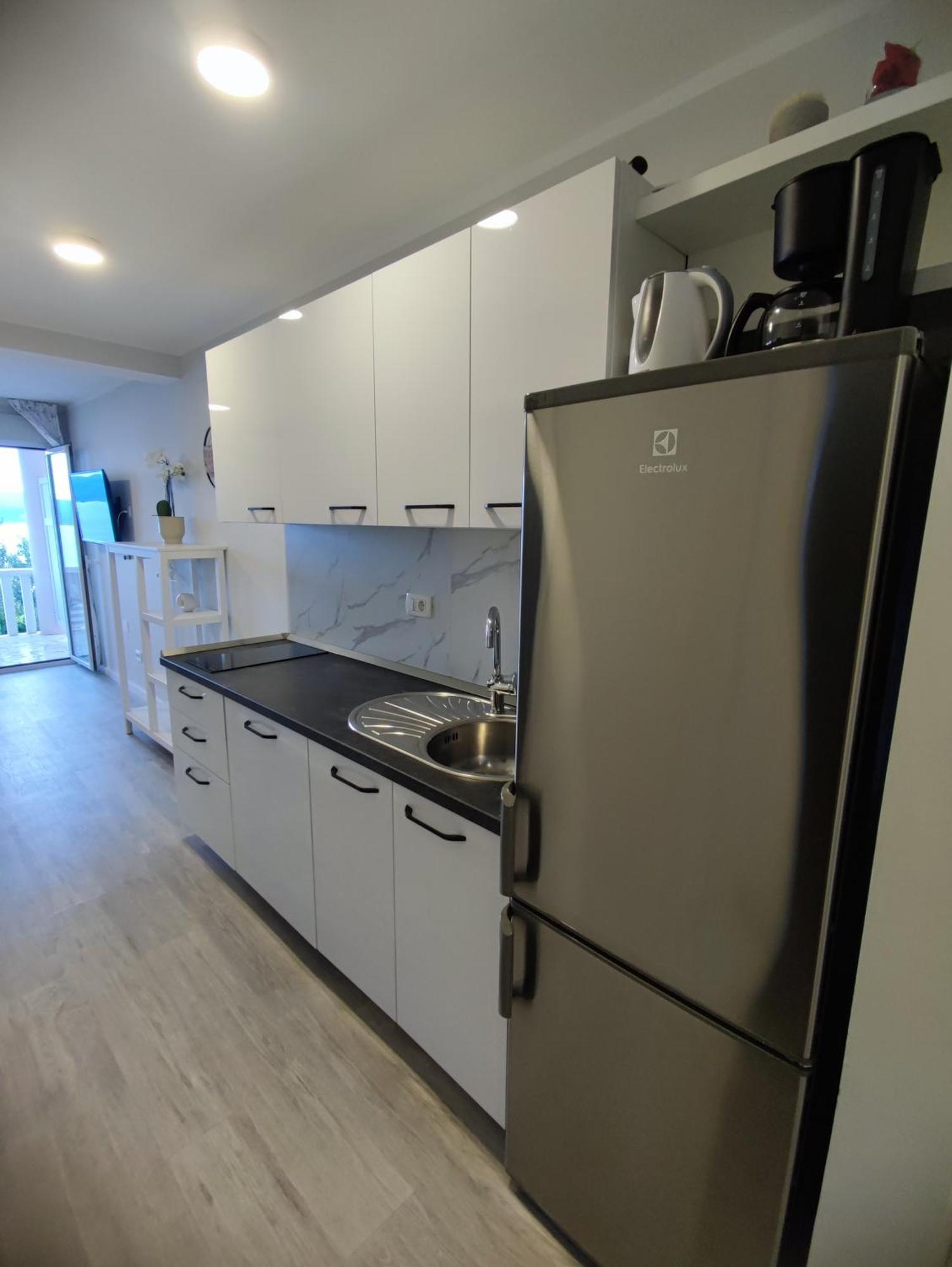 Apartments Ivancic ミミツェ エクステリア 写真