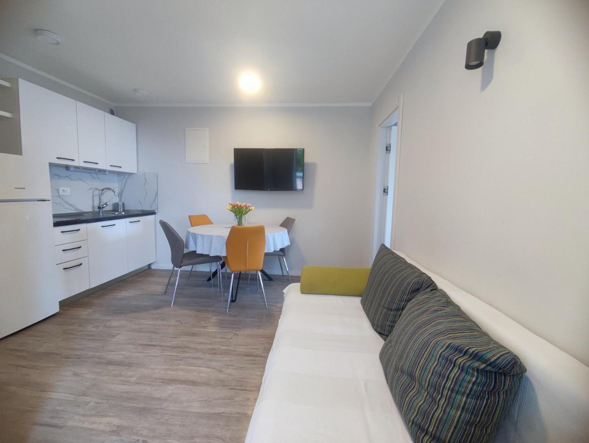 Apartments Ivancic ミミツェ エクステリア 写真